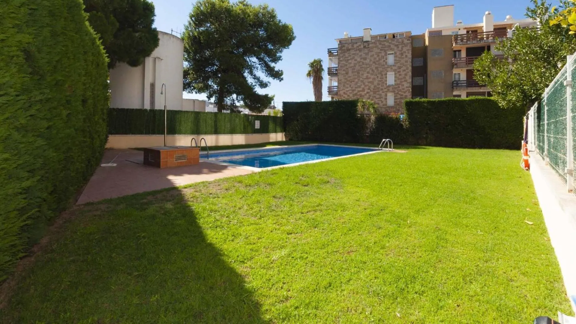 Beautiful Apartment In Roses With Pool 0*,  España